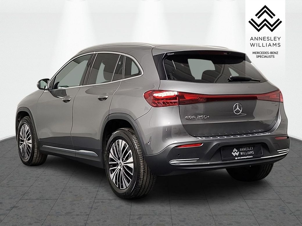 2025 Mercedes-Benz EQA