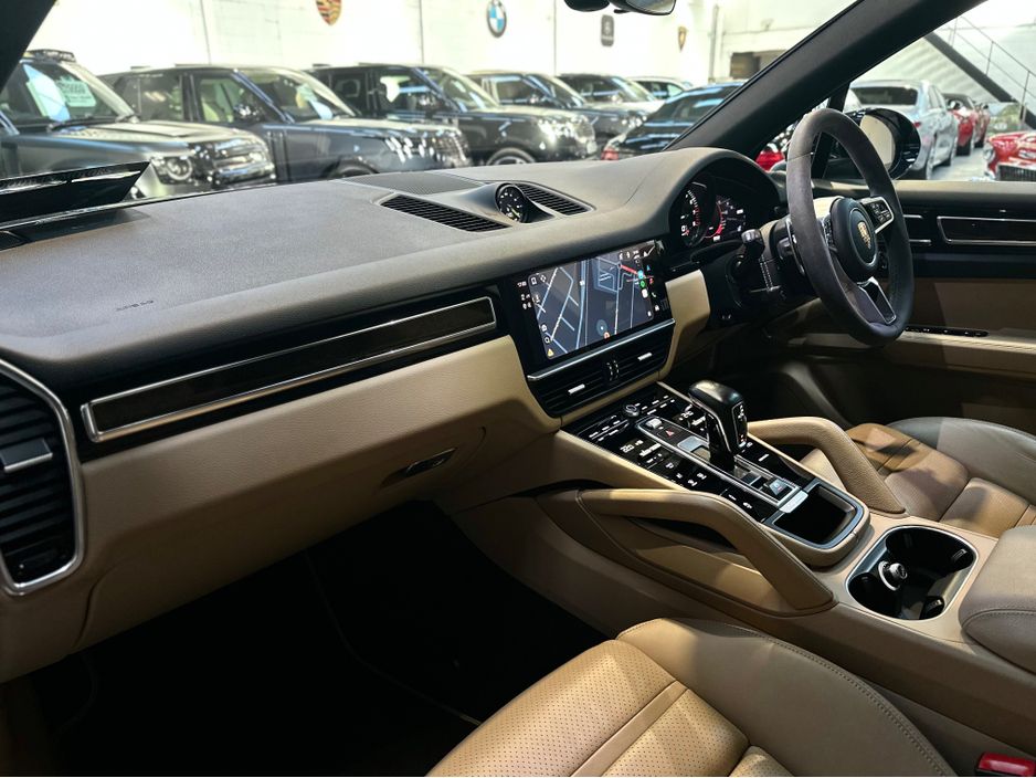 2022 Porsche Cayenne