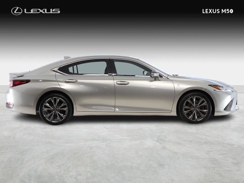 2020 Lexus ES 300h