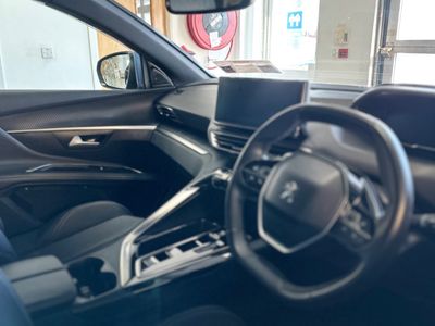 2024 Peugeot 5008