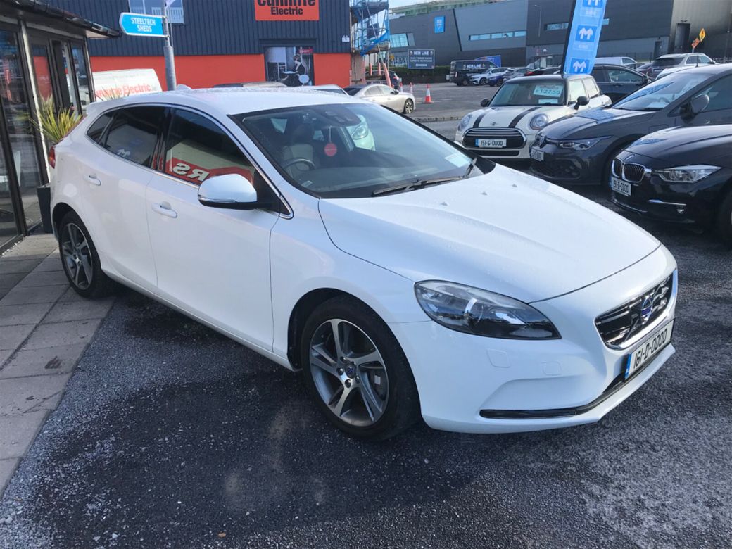 2016 Volvo V40