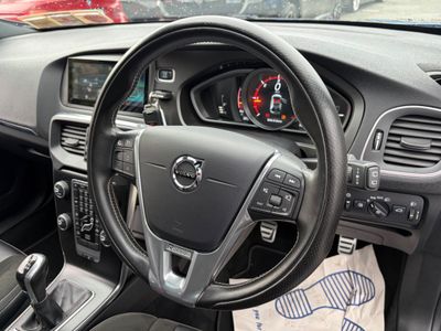 2016 Volvo V40