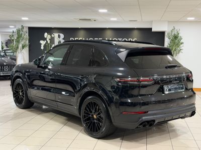 2023 Porsche Cayenne