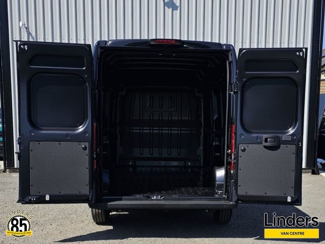 2026 Opel Movano