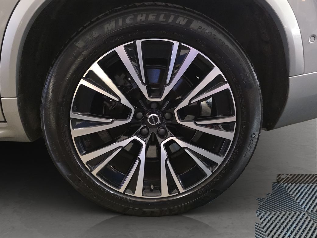 2023 Volvo XC90