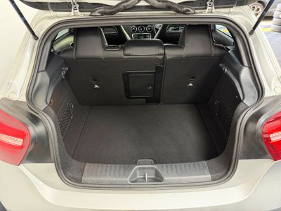 2017 Mercedes-Benz A 180