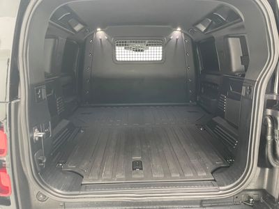 2023 Land Rover Defender