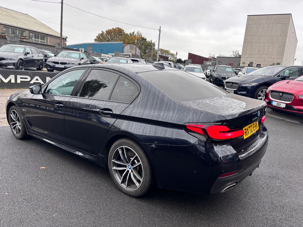 2022 BMW 530