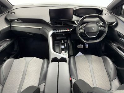 2023 Peugeot 5008