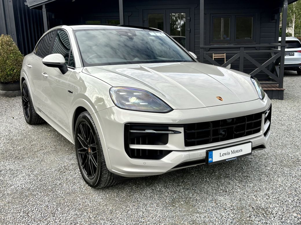 2025 Porsche Cayenne