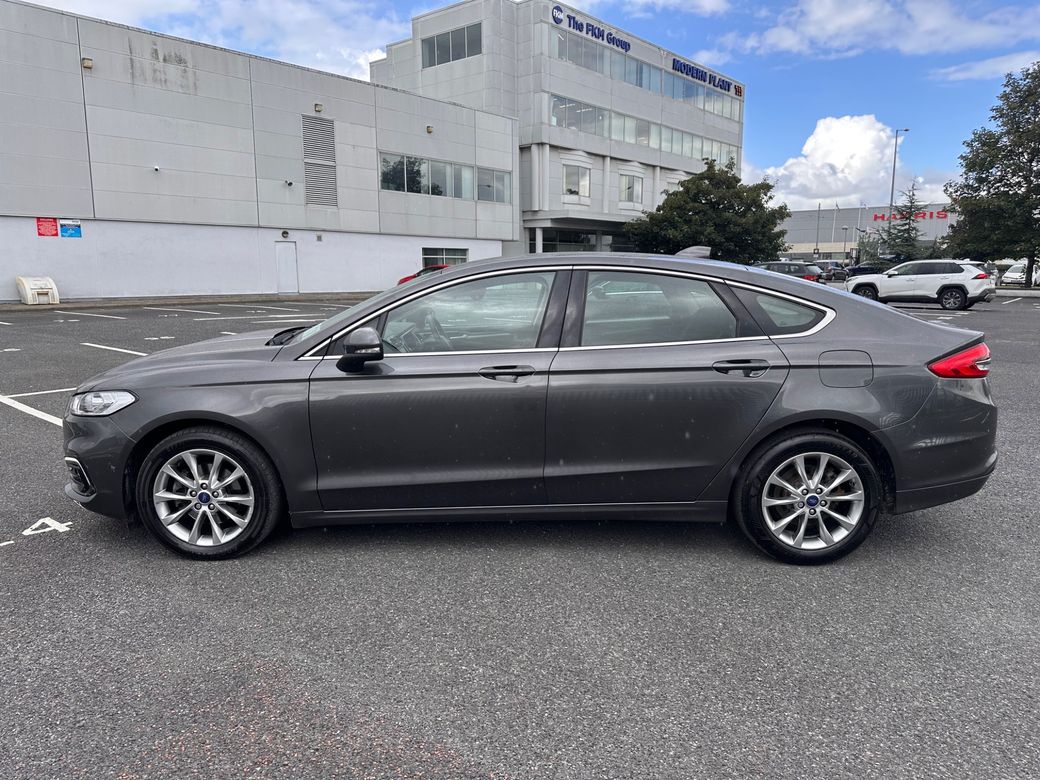 2021 Ford Mondeo