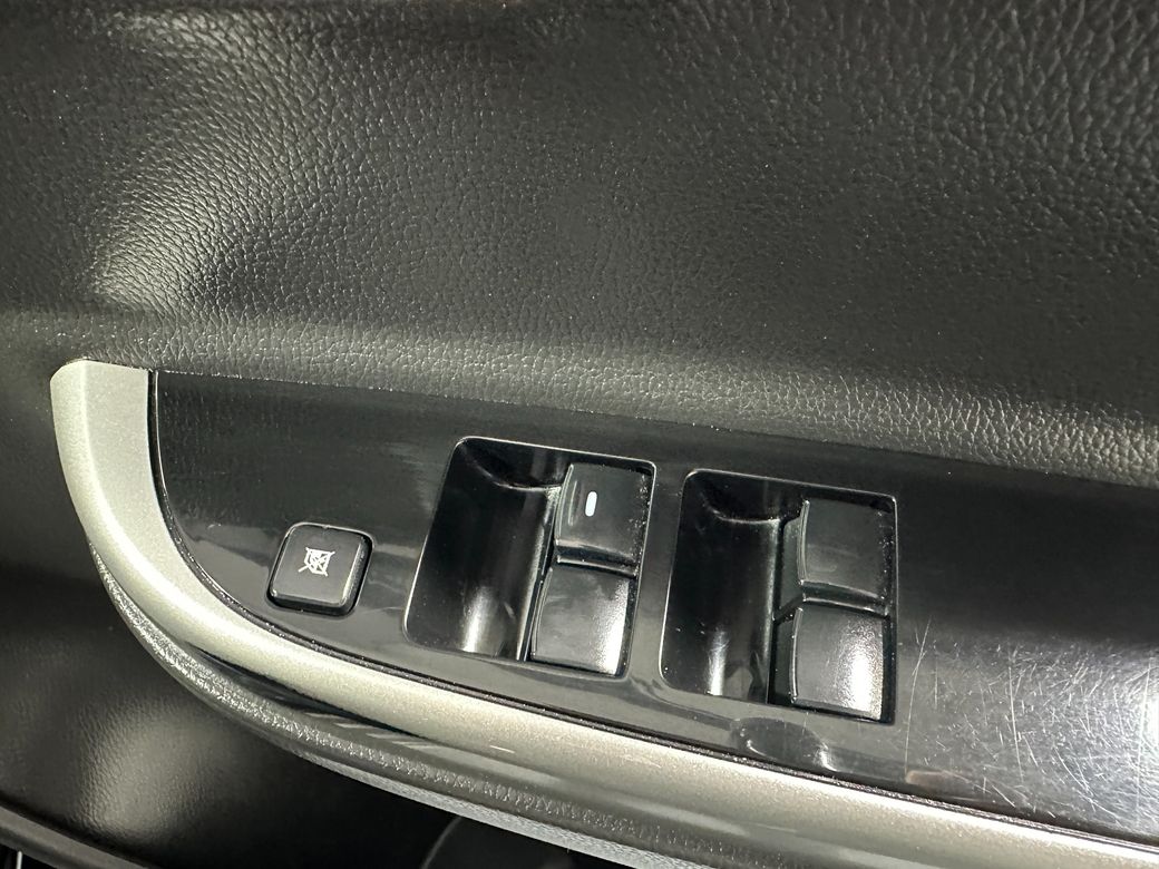 2020 Mitsubishi L200