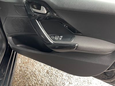 2017 Peugeot 208