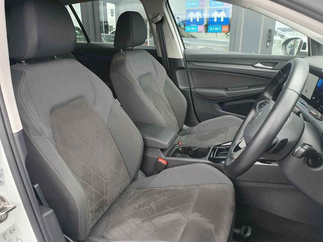2023 Volkswagen Golf