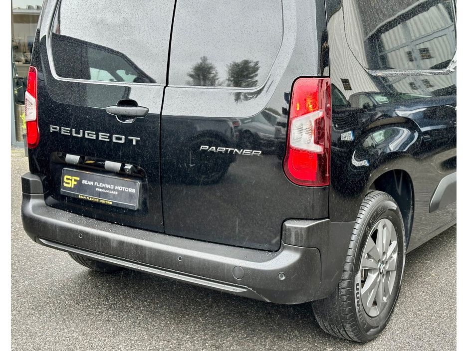 2025 Peugeot Partner