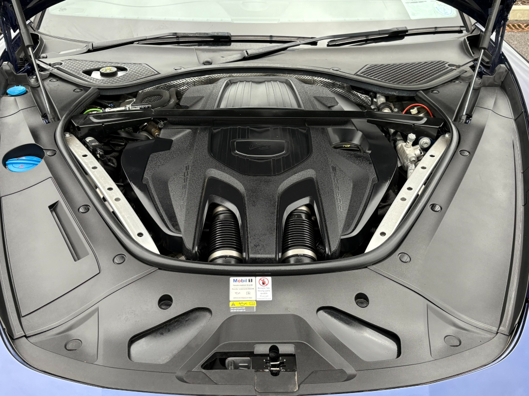 2022 Porsche Panamera