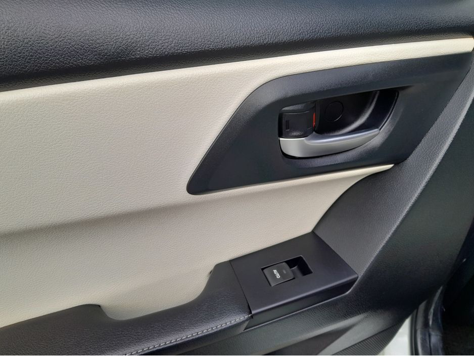 2016 Toyota Auris
