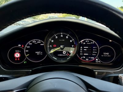 2022 Porsche Panamera