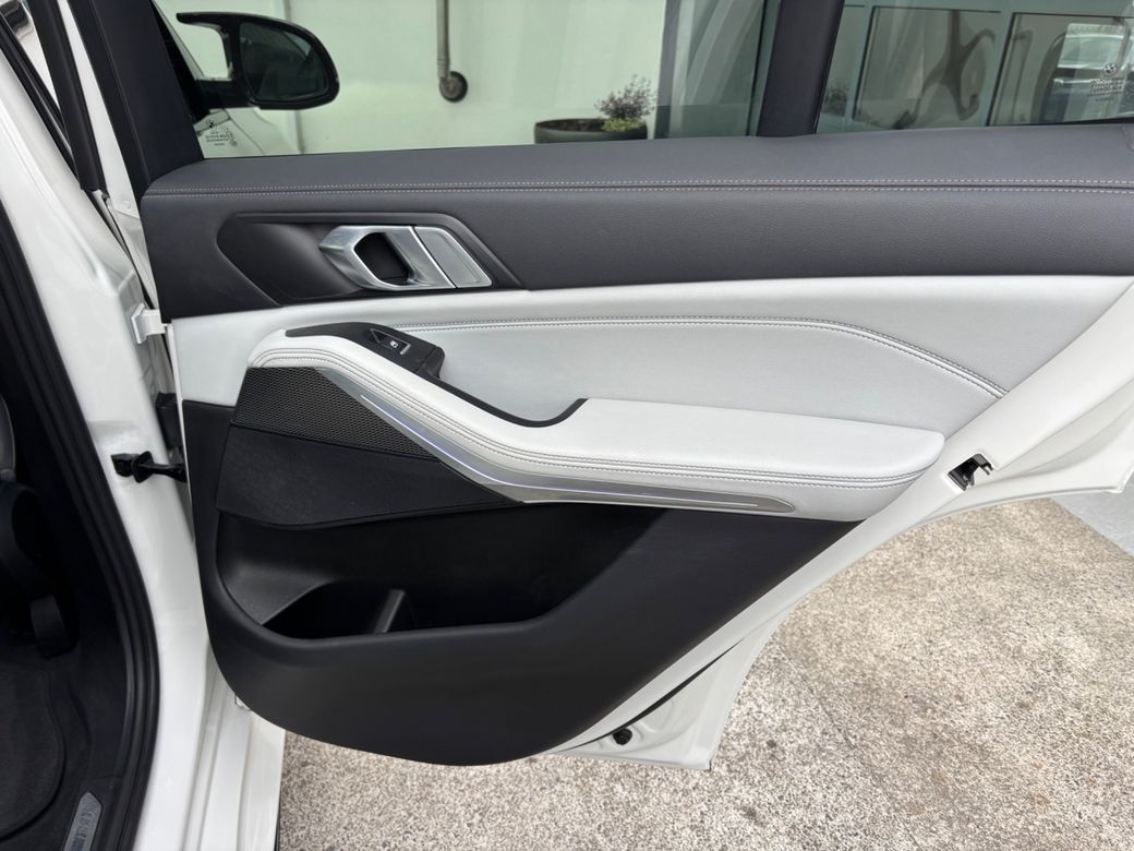 2023 BMW X5