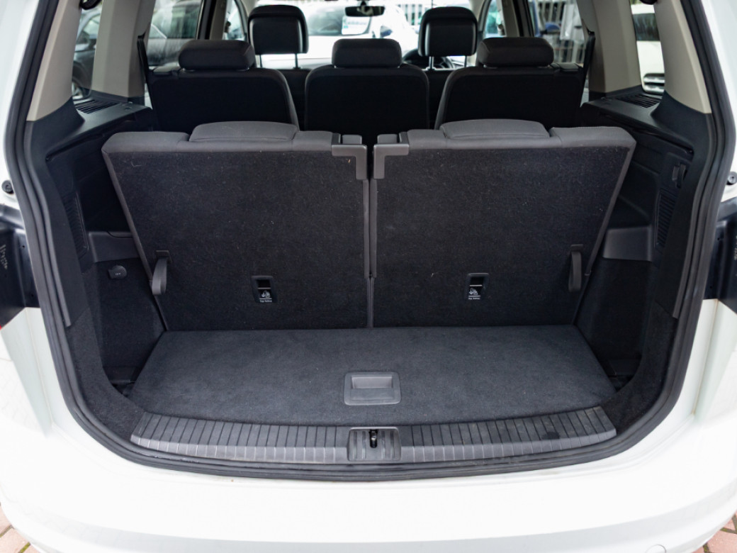2016 Volkswagen Touran