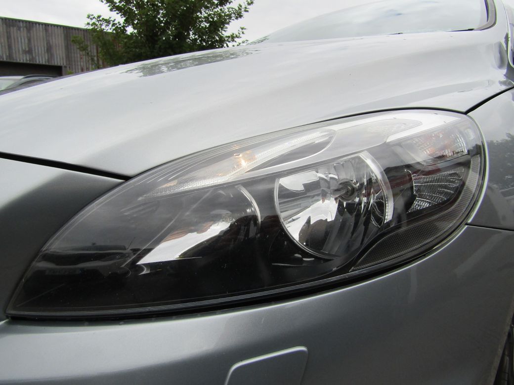 2013 Volvo V40