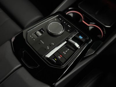 2023 BMW i5