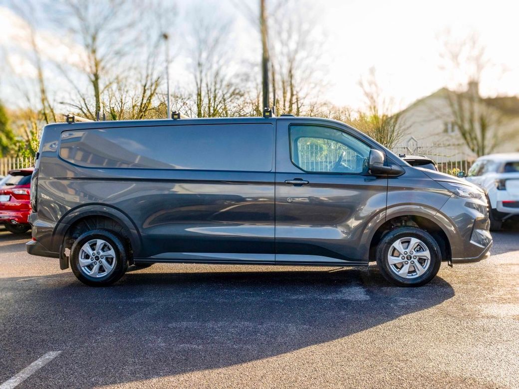 2024 Ford Transit Custom