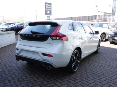 2016 Volvo V40