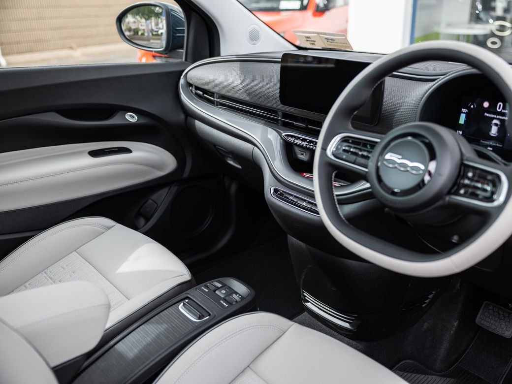 2025 Fiat 500