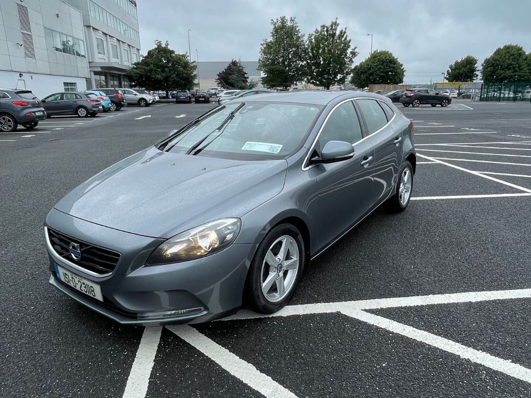 2015 Volvo V40