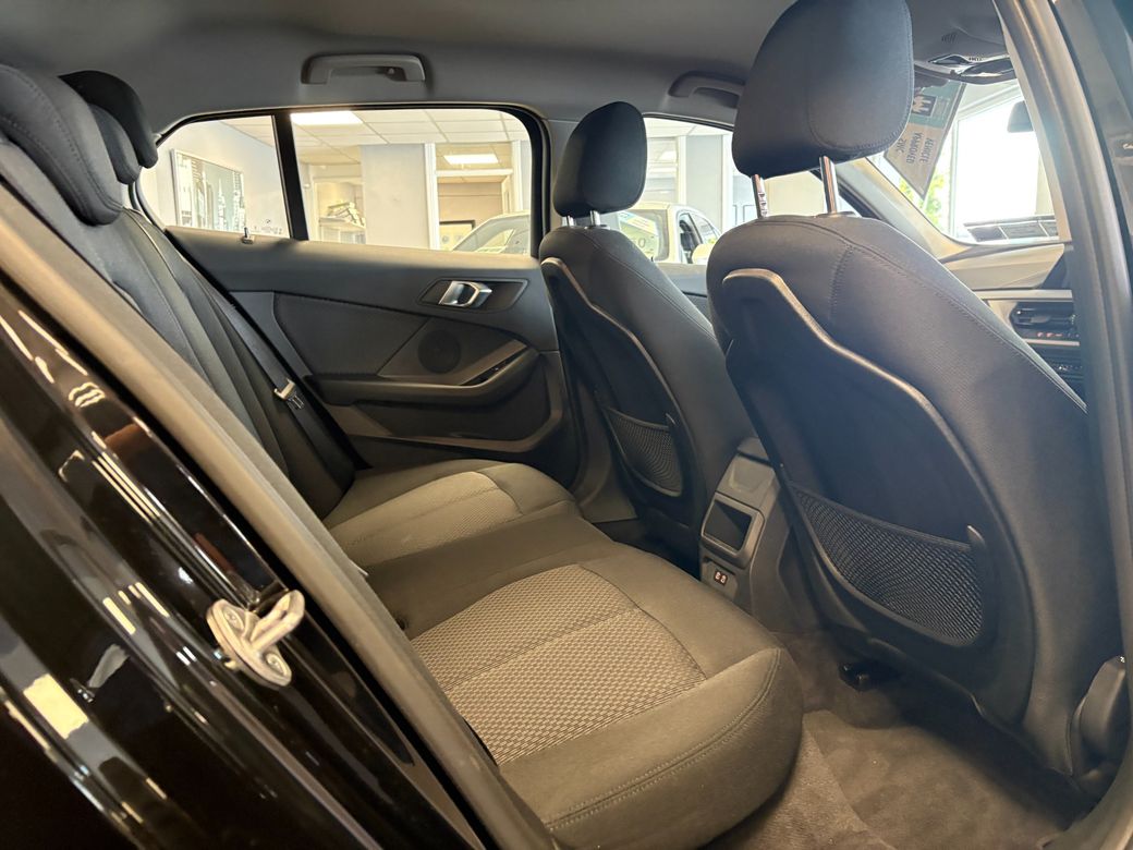 2023 BMW 116