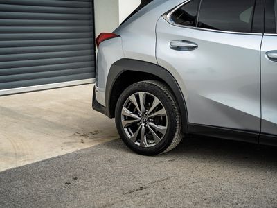 2023 Lexus UX 250H