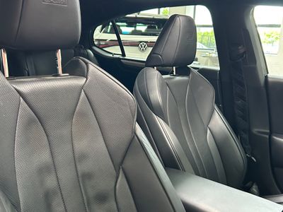 2020 Lexus ES 300h