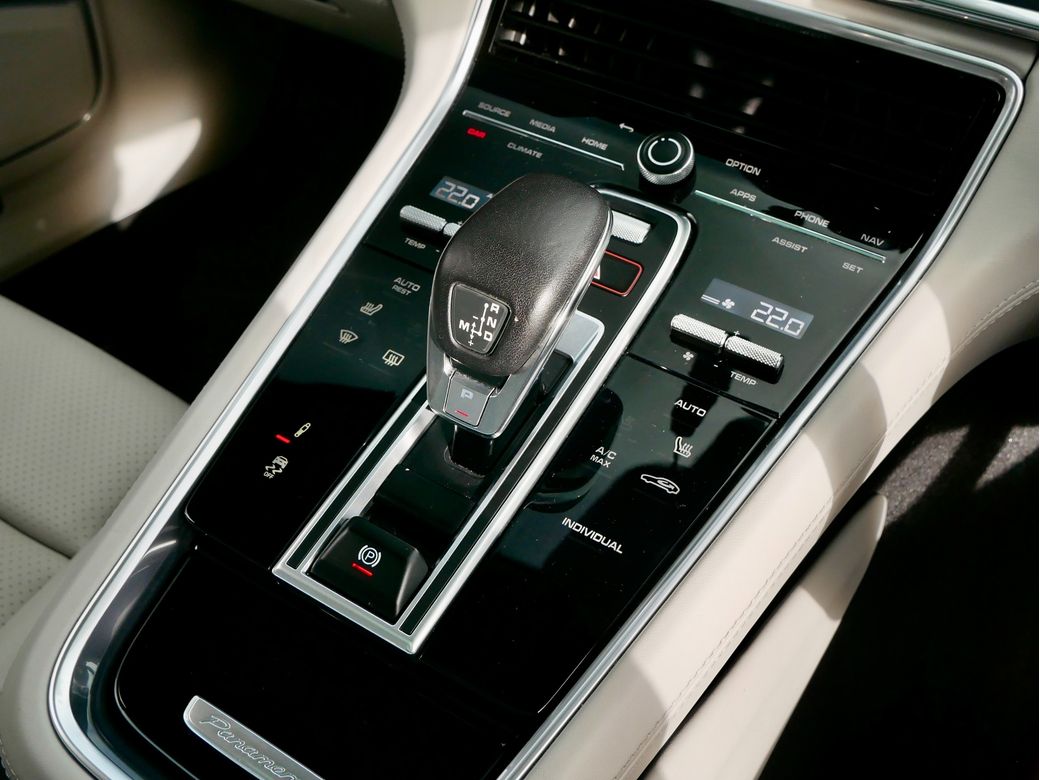 2023 Porsche Panamera