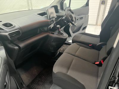 2023 Peugeot Partner