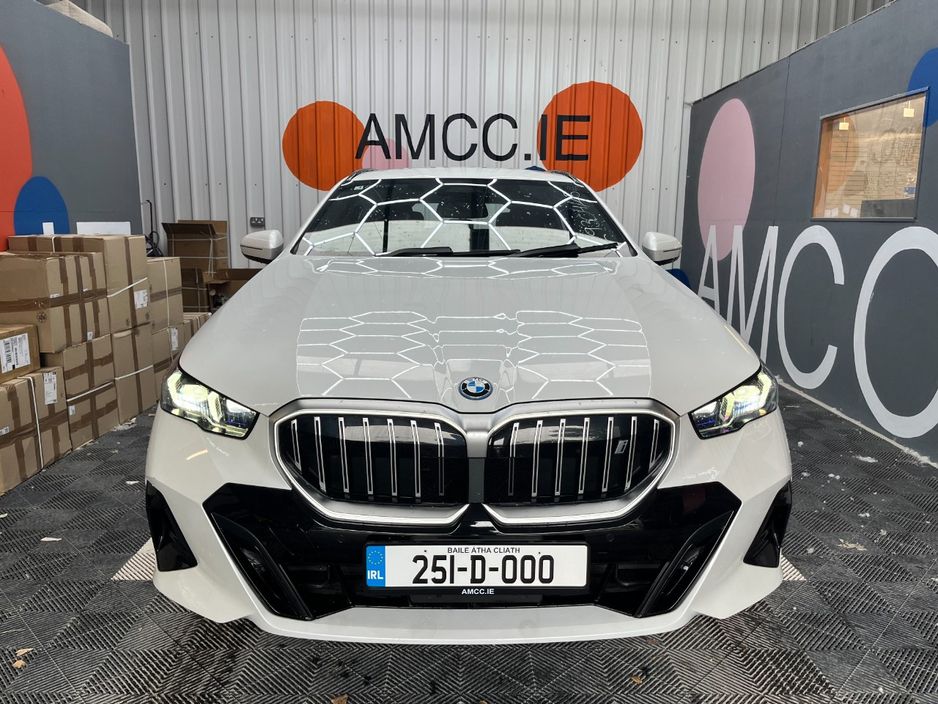 2025 BMW i5