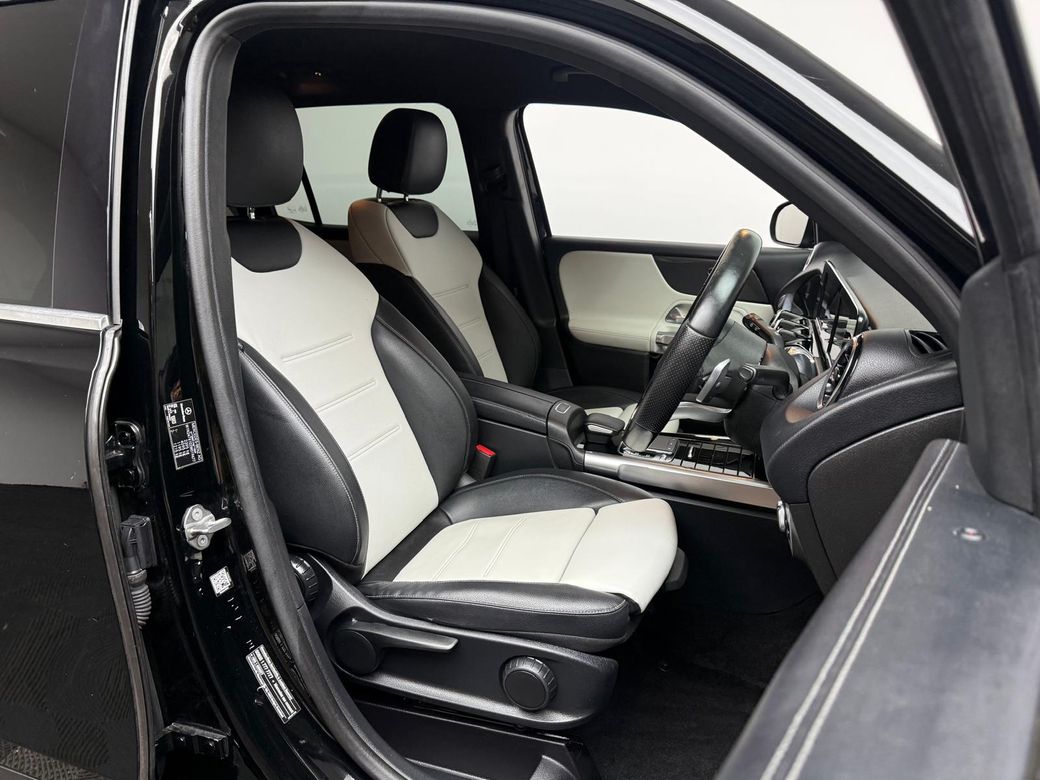 2020 Mercedes-Benz GLB Class