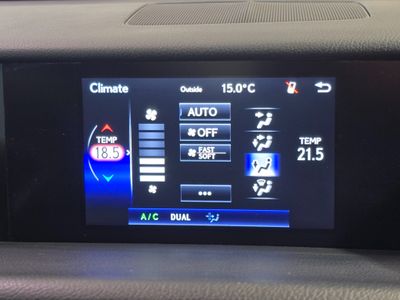 2014 Lexus IS 300h