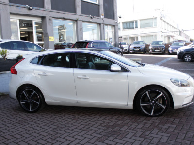 2016 Volvo V40