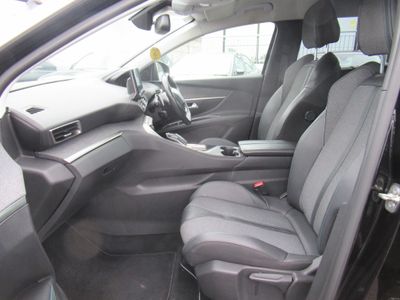 2022 Peugeot 5008