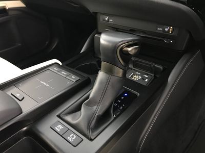 2022 Lexus ES 300h