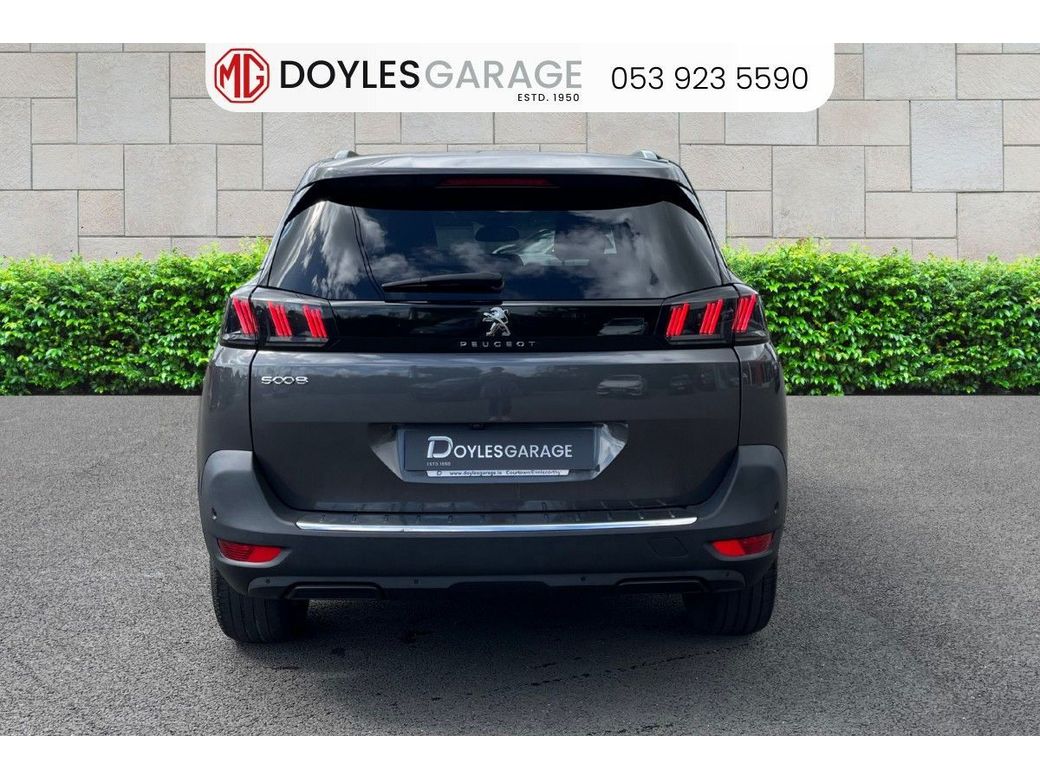 2022 Peugeot 5008