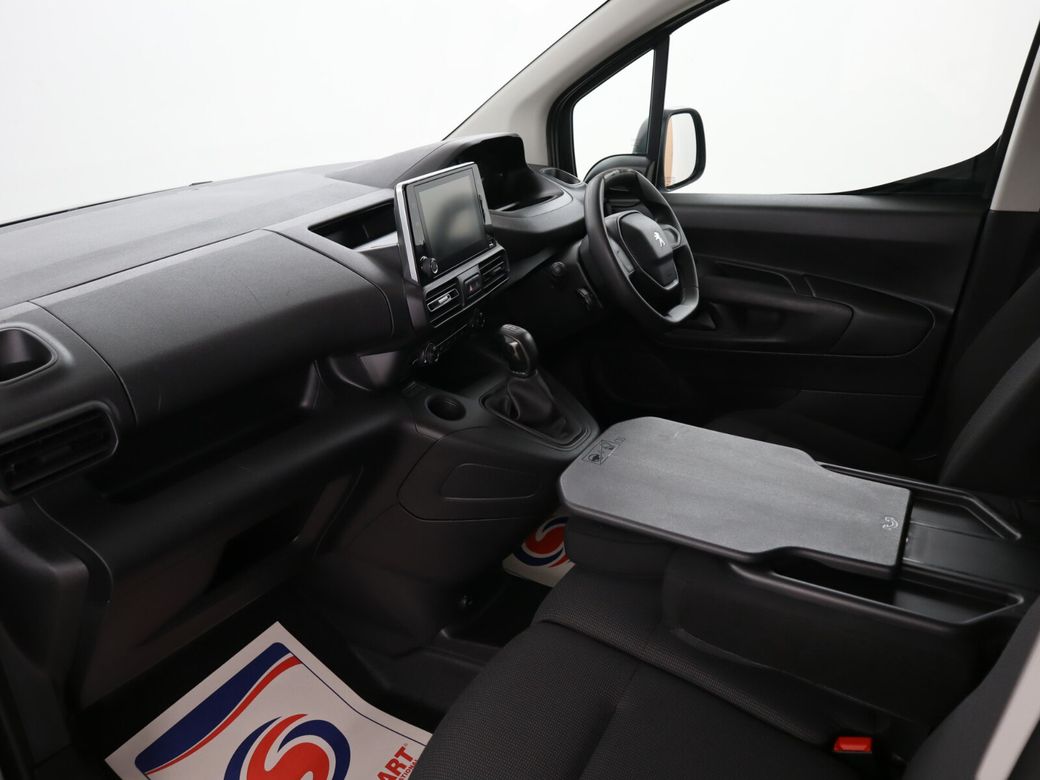 2021 Peugeot Partner