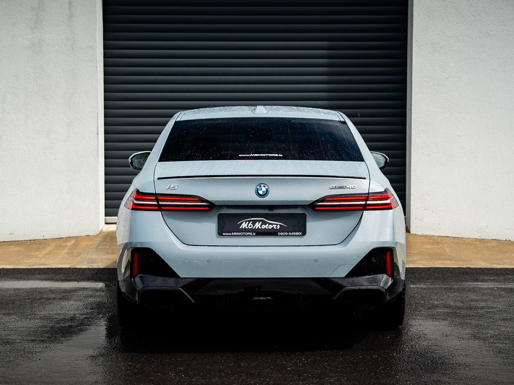2024 BMW i5