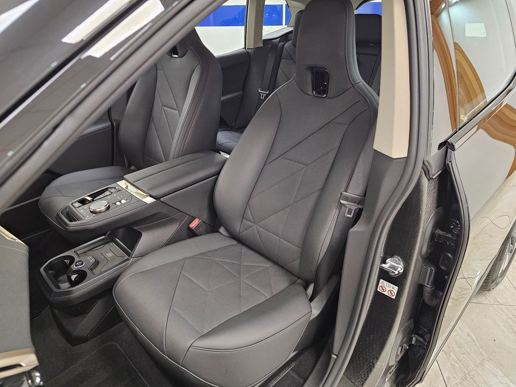 2024 BMW iX