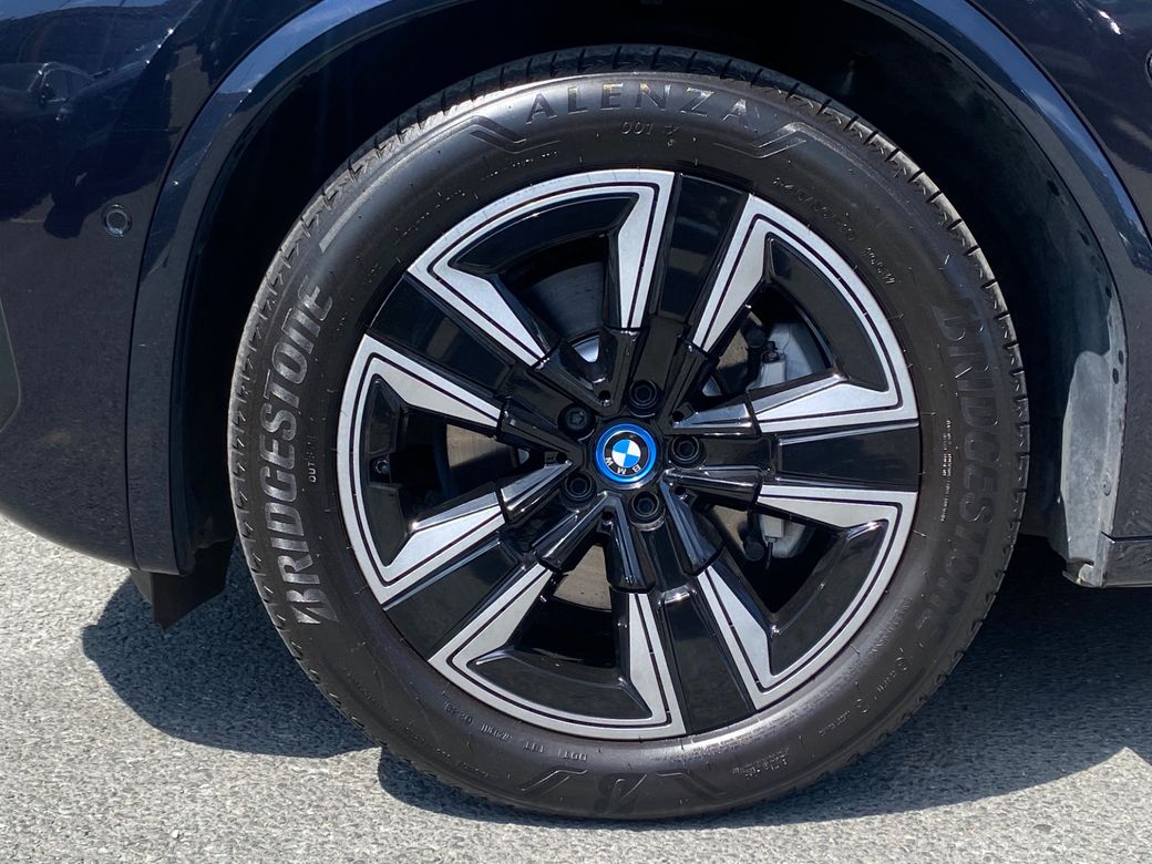 2022 BMW iX3