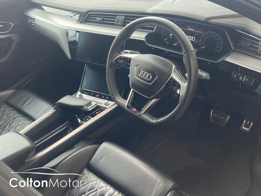 2024 Audi Q8