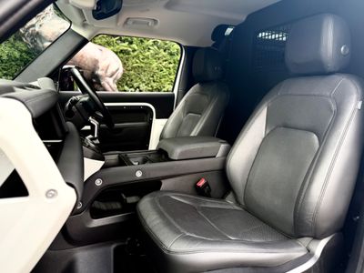 2023 Land Rover Defender