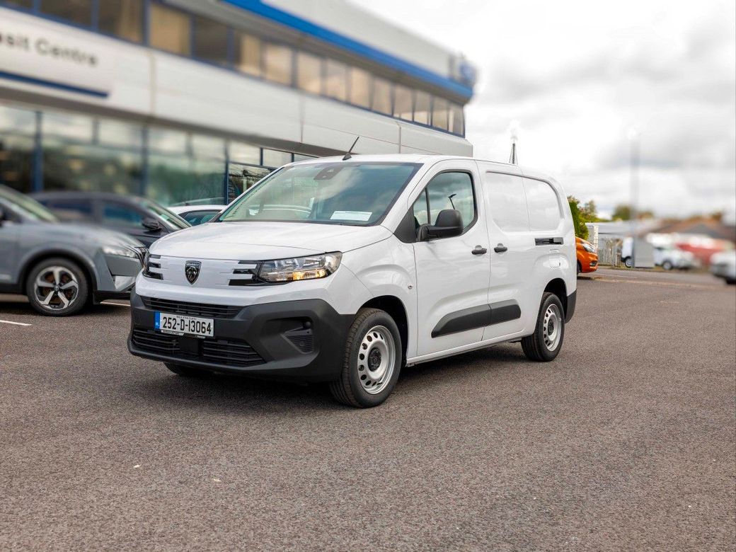 2025 Peugeot Partner