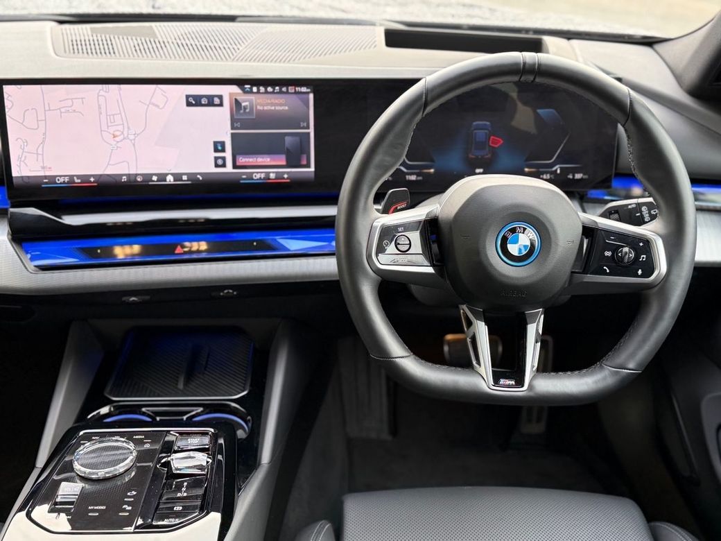 2025 BMW i5